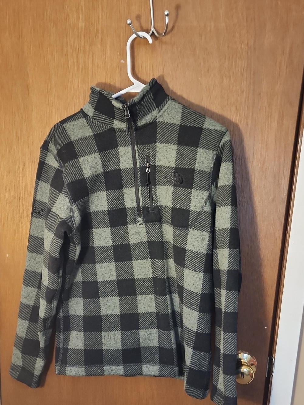 North Face Men's Half-Zip Buffalo Check Sweater - Black & Olive
